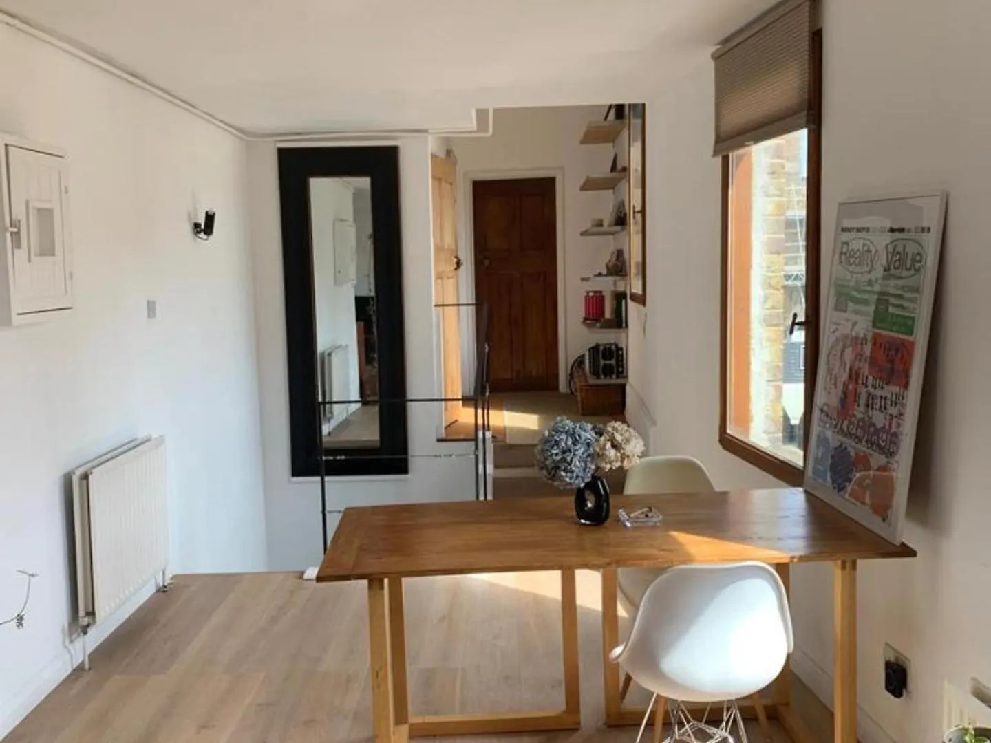 1 Bedroom-1 Bathroom-Walkinshower-Terrace Лондон