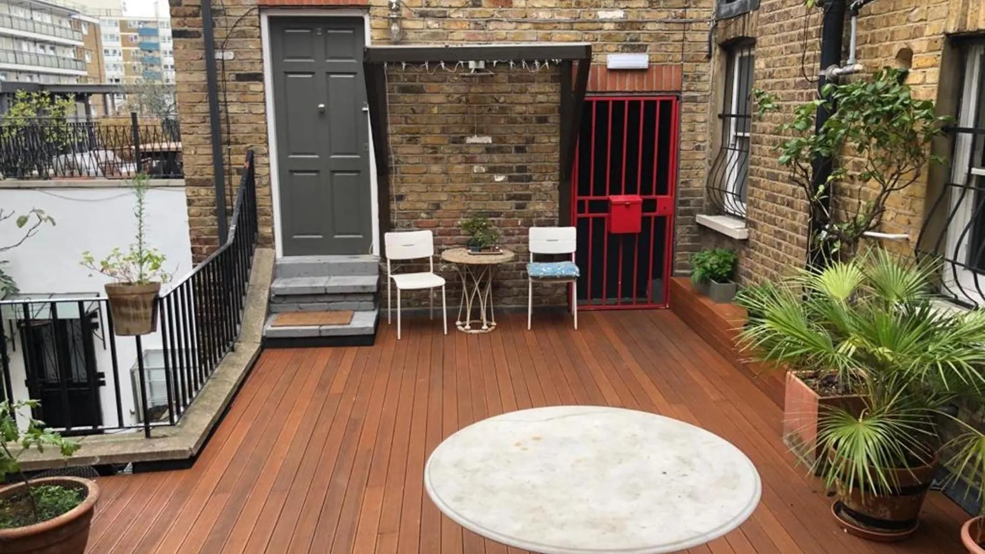 Apartment 1 Bedroom-1 Bathroom-Walkinshower-Terrace London