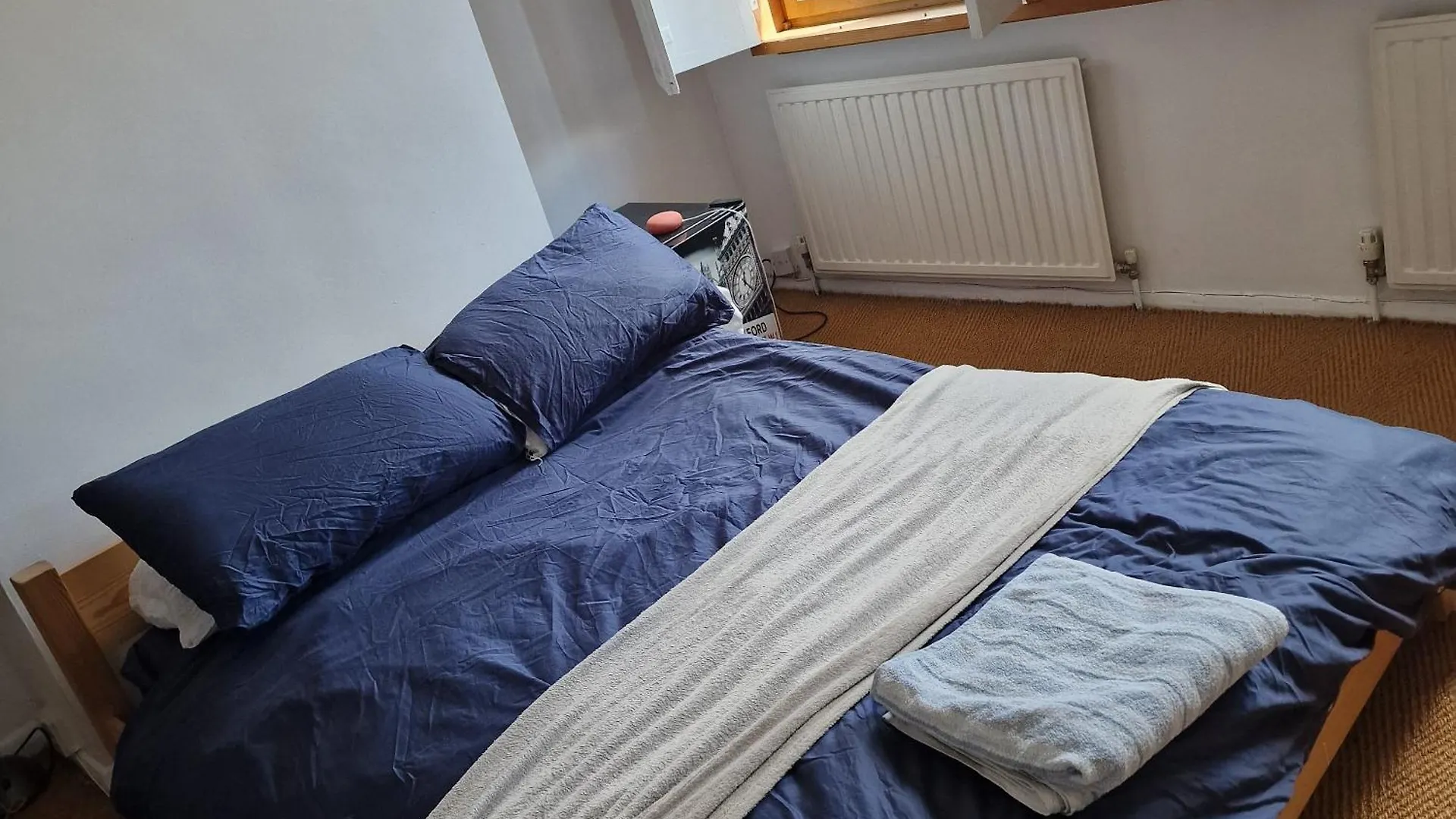 1 Bedroom-1 Bathroom-Walkinshower-Terrace London United Kingdom